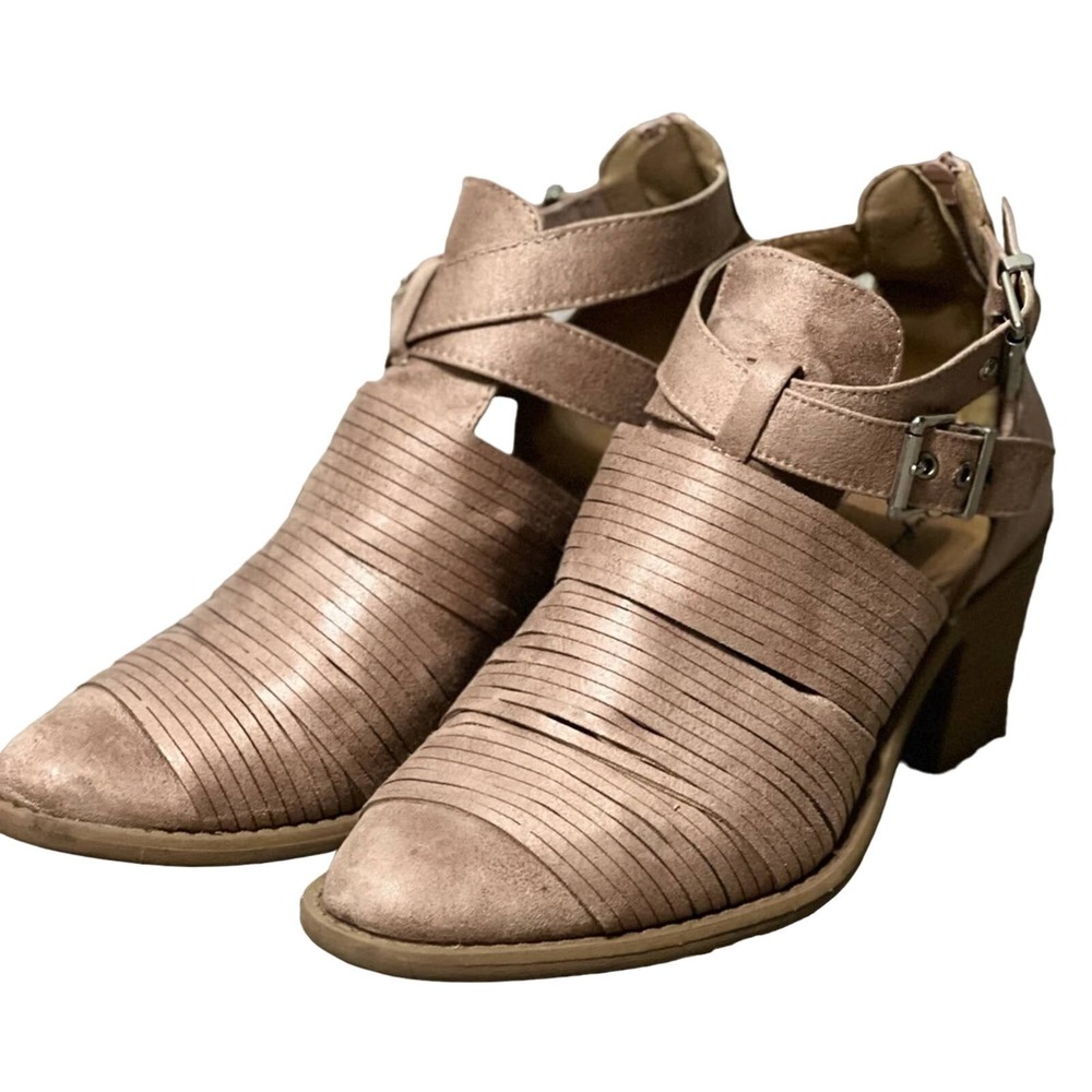 Qupid rose gold booties